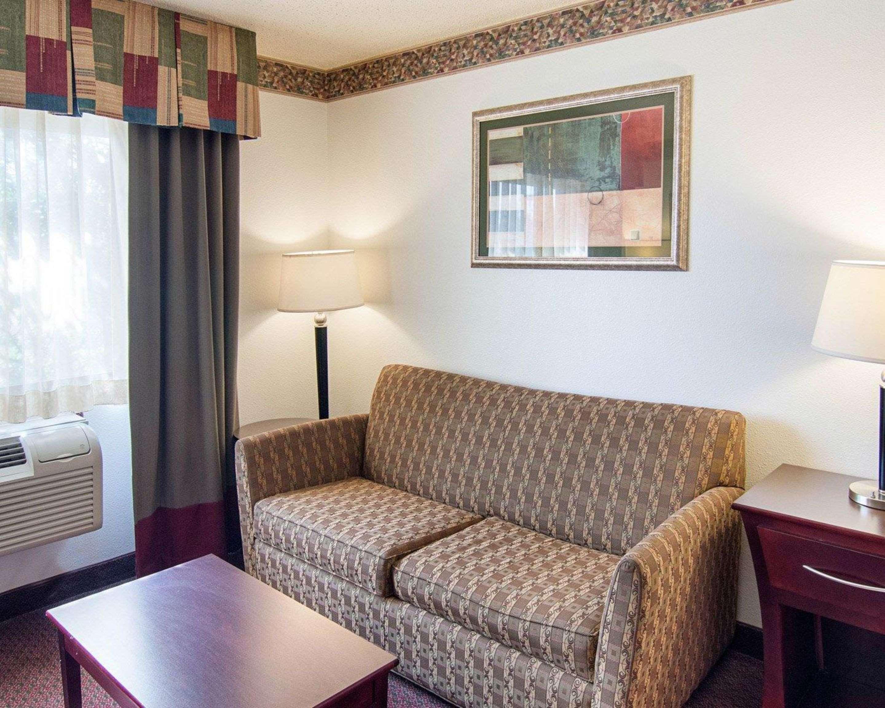 Quality Inn Midland Exterior photo