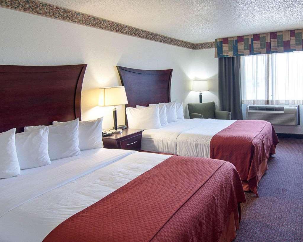 Quality Inn Midland Room photo