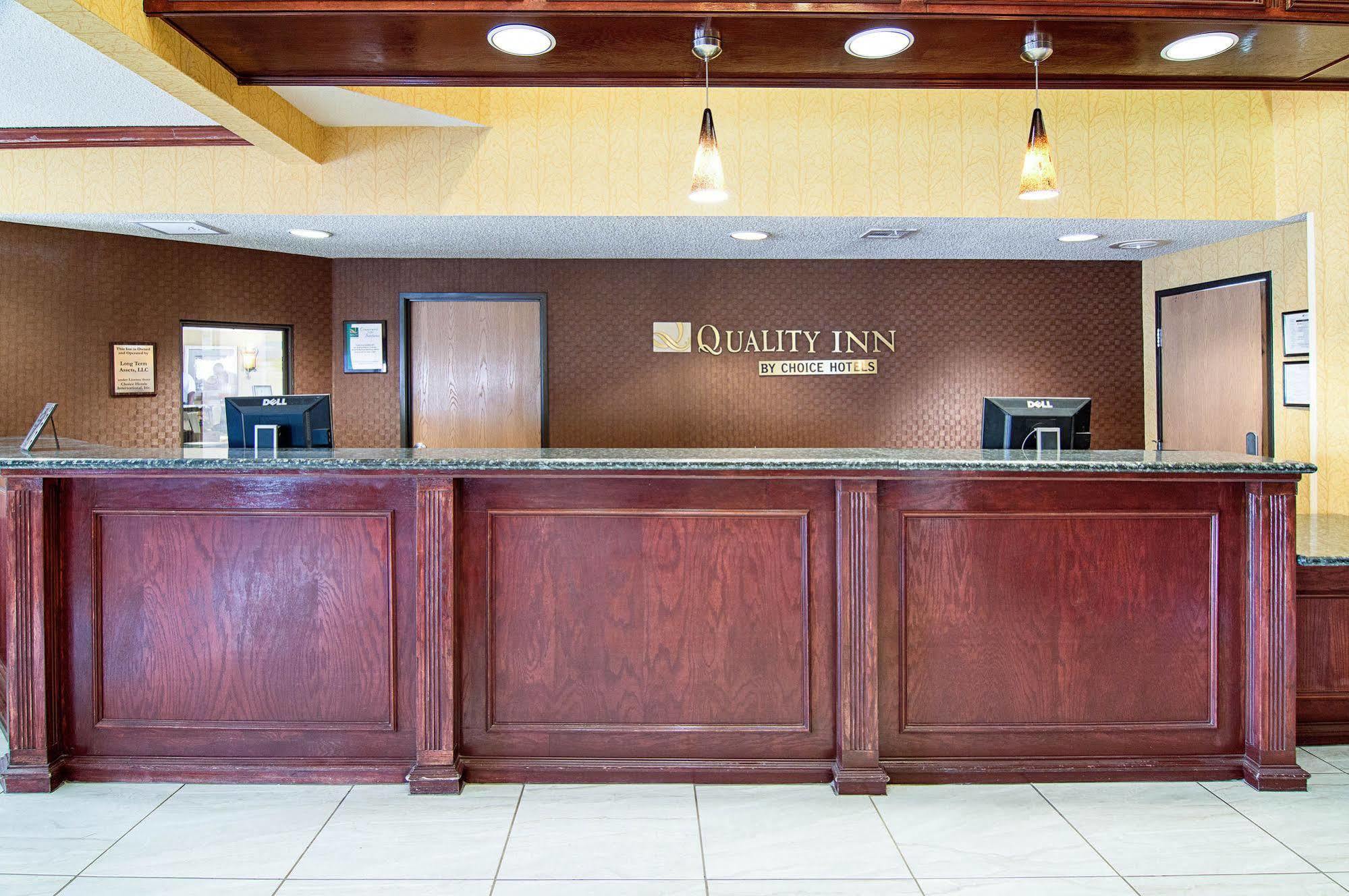 Quality Inn Midland Exterior photo